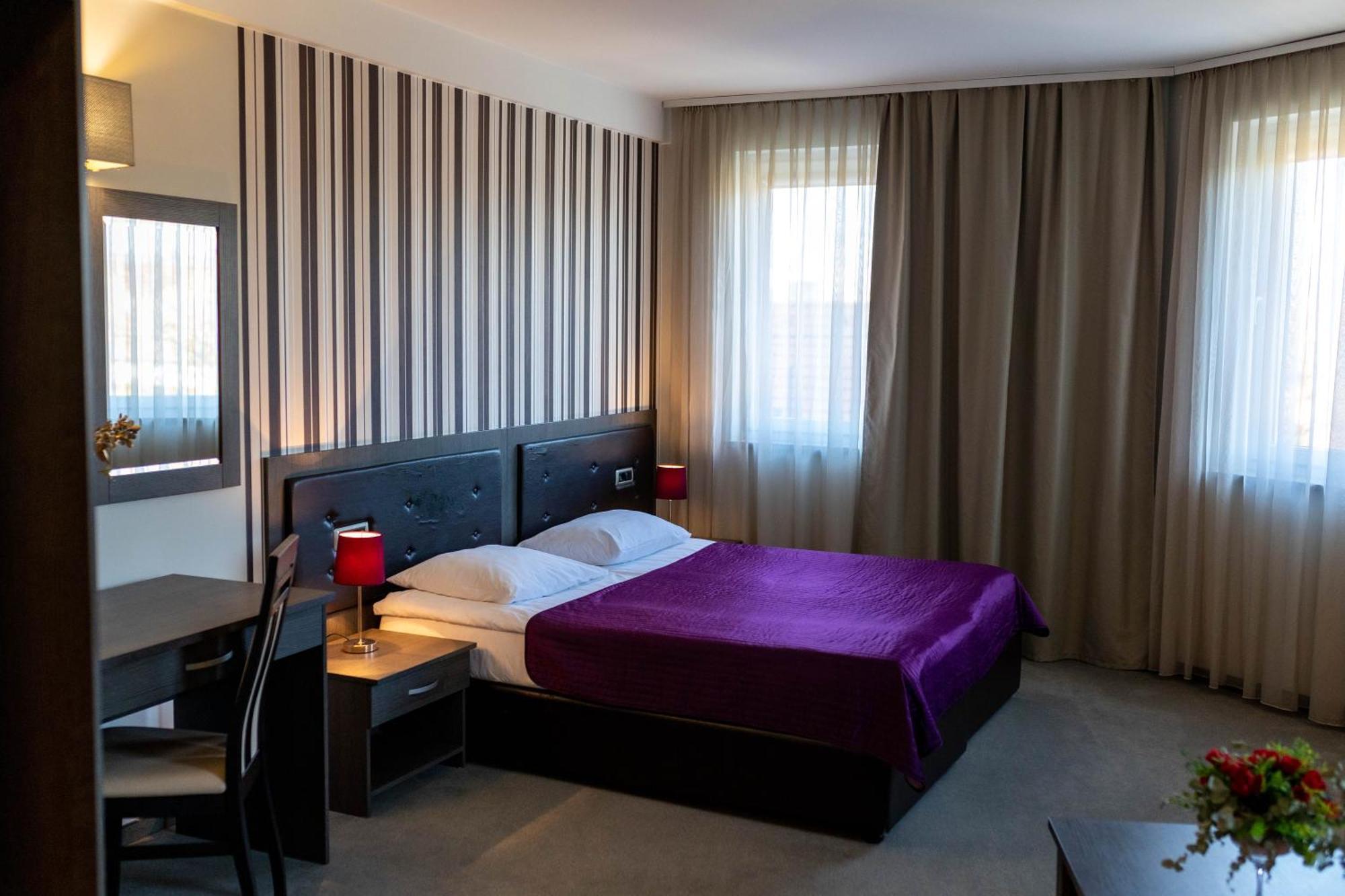 Art Hotel Slavonski Brod Eksteriør billede