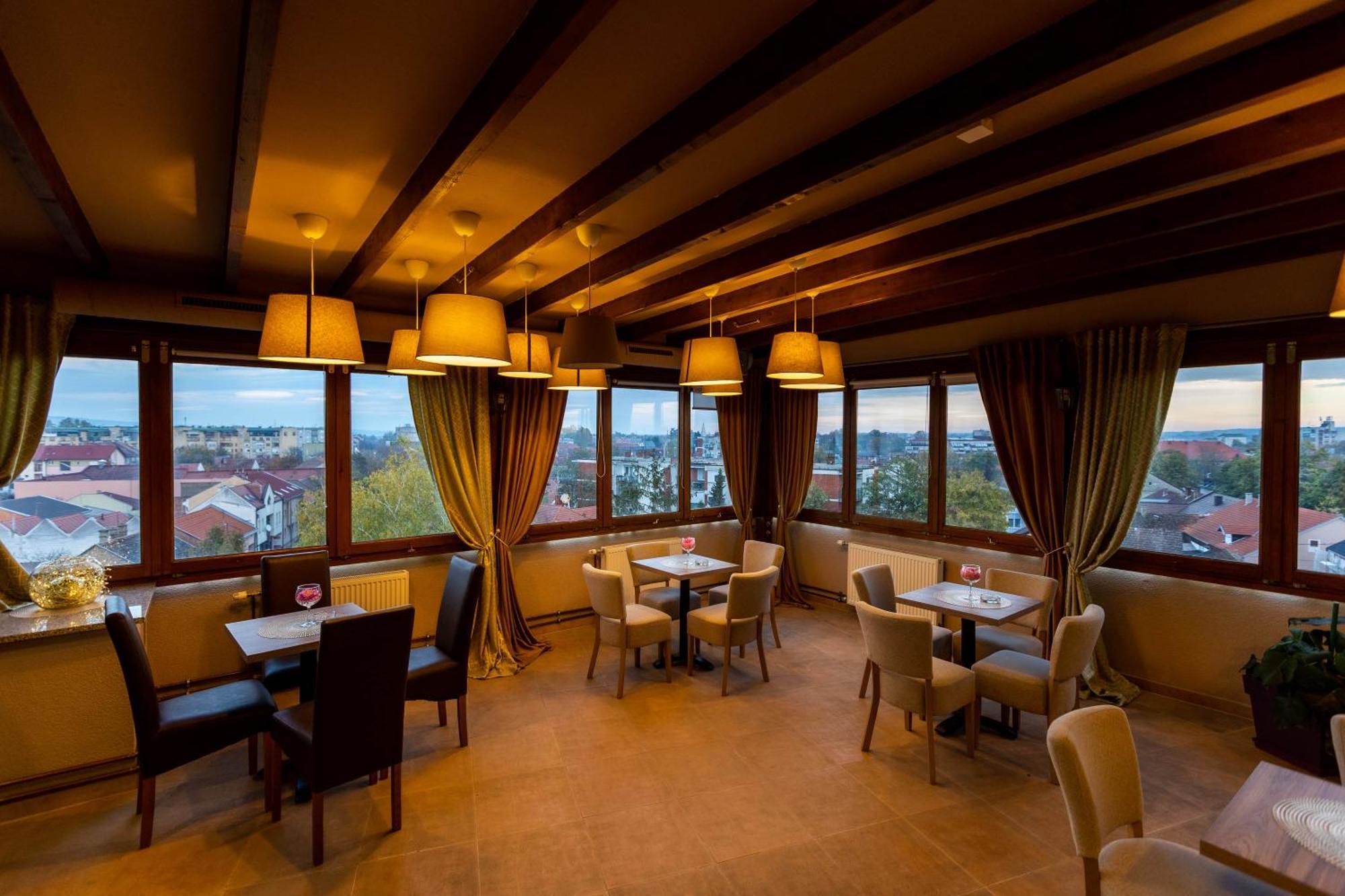 Art Hotel Slavonski Brod Eksteriør billede