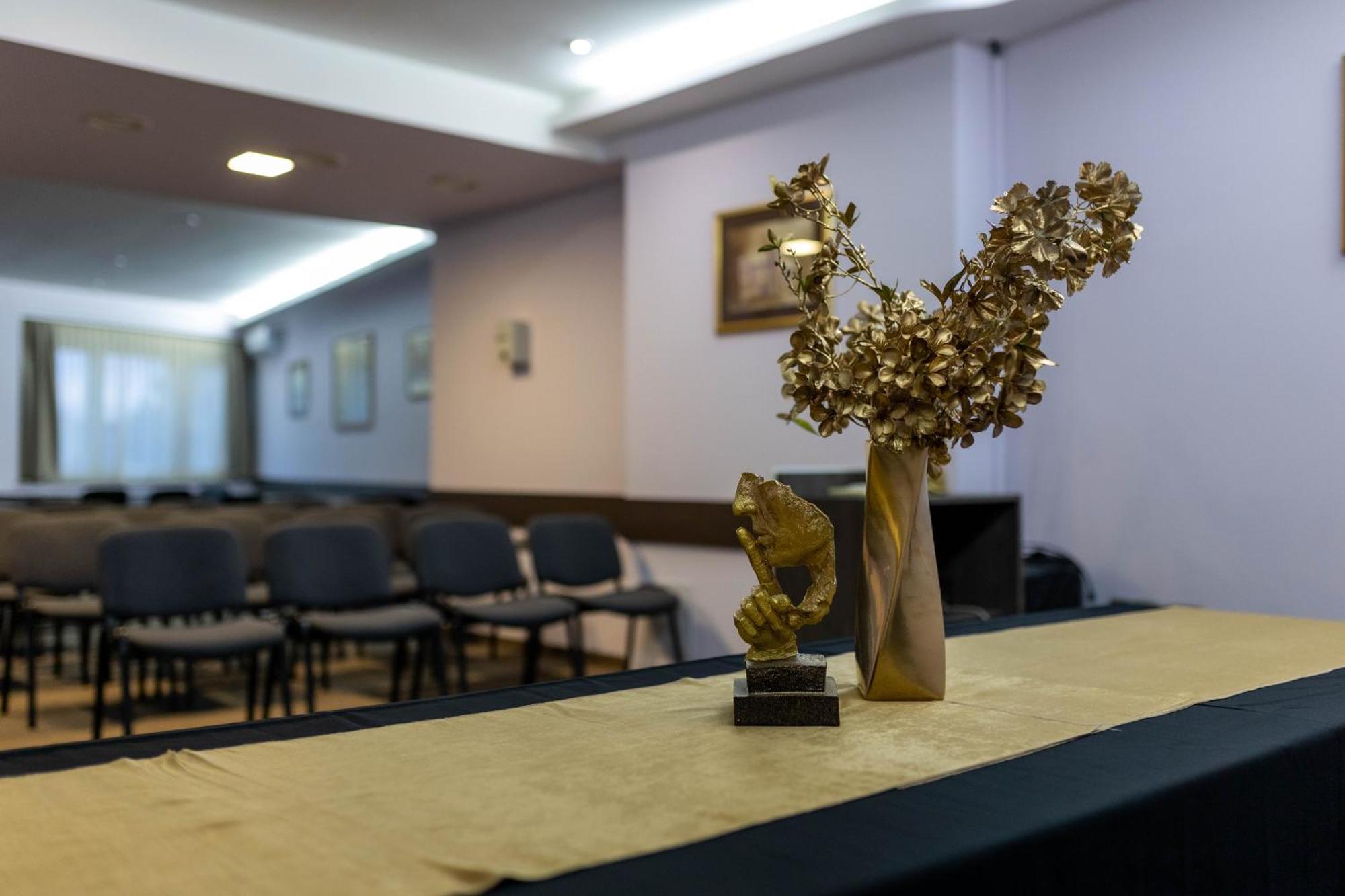 Art Hotel Slavonski Brod Eksteriør billede