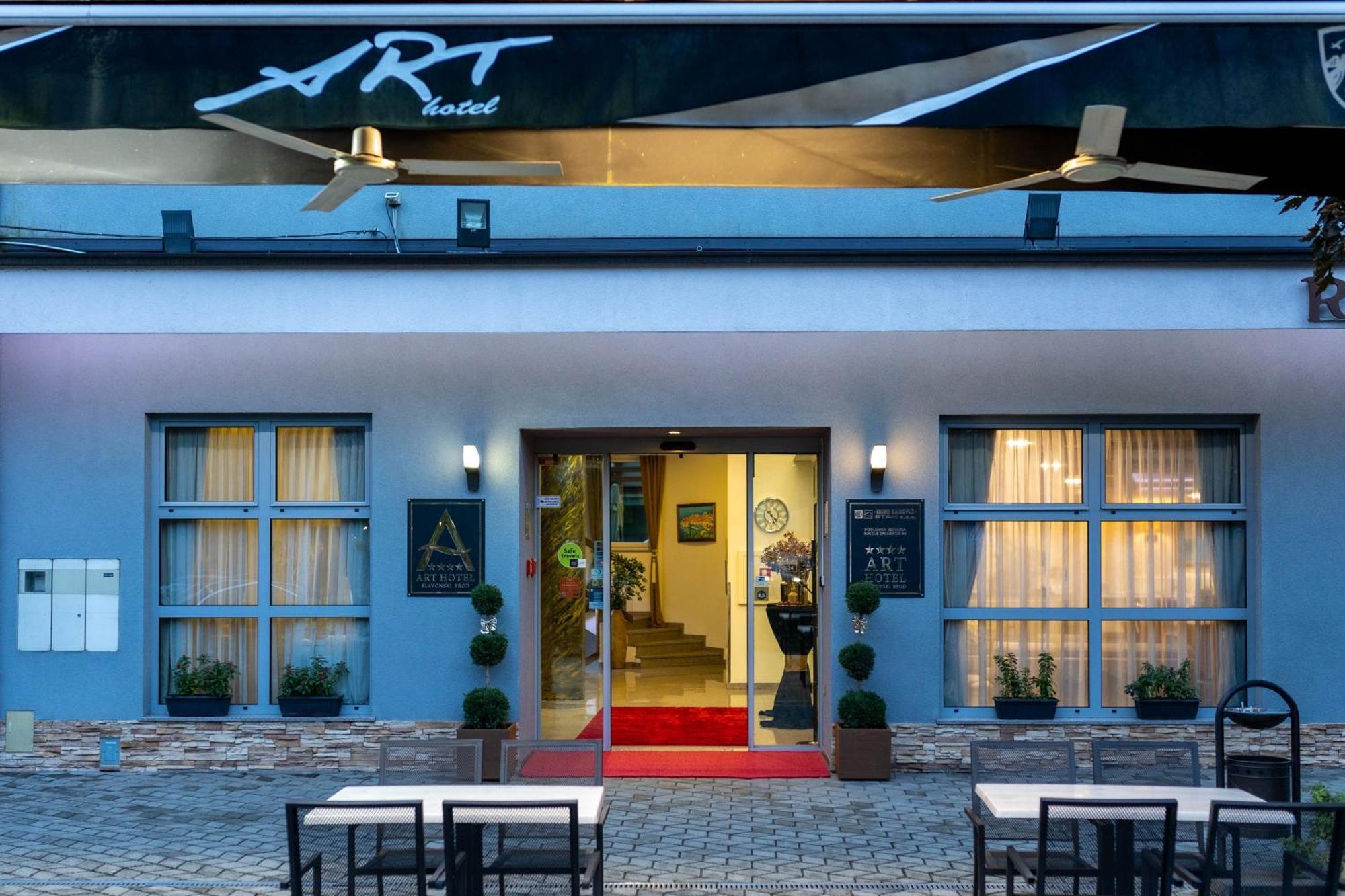 Art Hotel Slavonski Brod Eksteriør billede